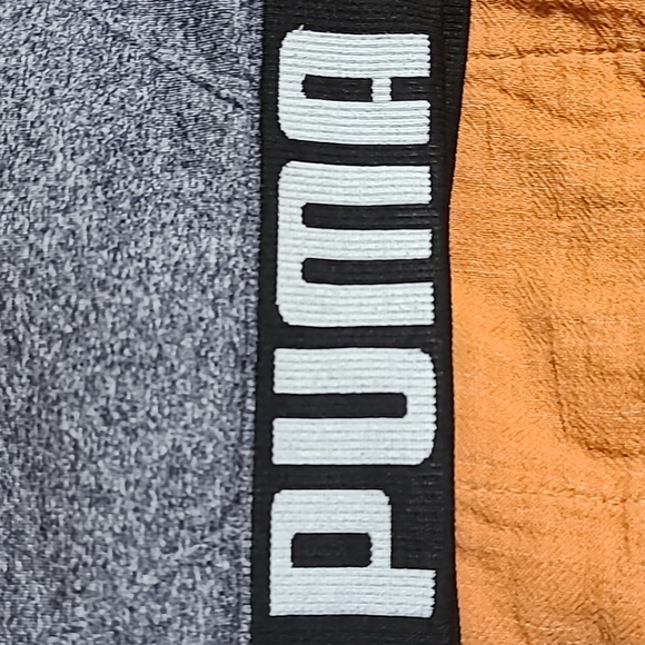 Puma high neck sports bra size small - Picture 3 of 8